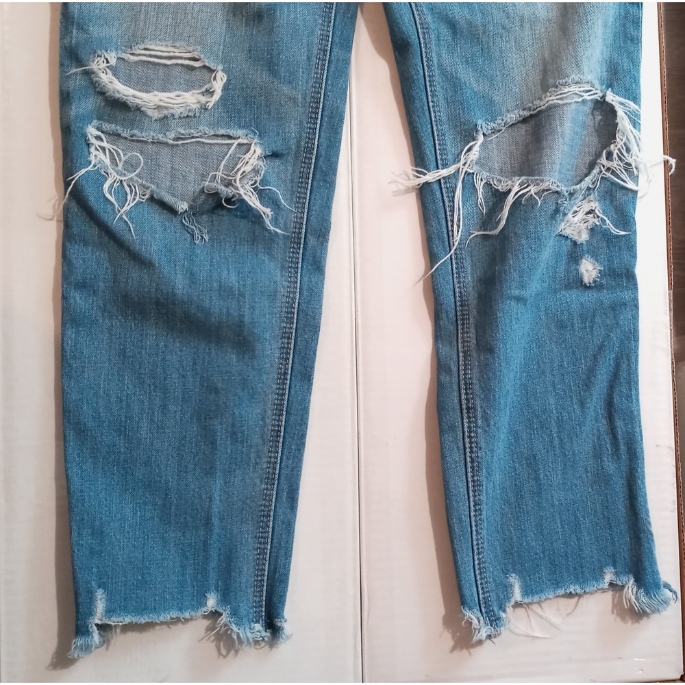 American Eagle High Rise Tomgirl Ripped Blown Out Jeans Size 0. 26X25 Grunge Y2K - Picture 15 of 16